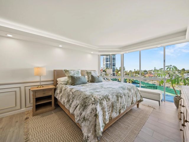 1750 Avenida Del Mundo 404, Coronado, CA 92118