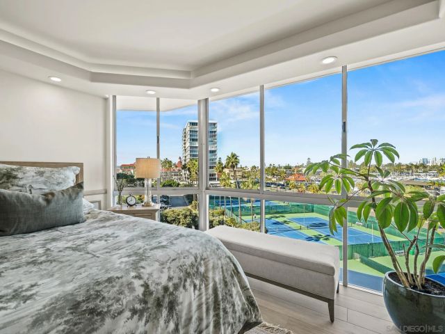 1750 Avenida Del Mundo 404, Coronado, CA 92118