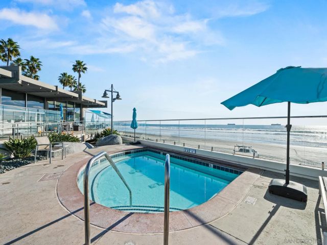 1750 Avenida Del Mundo 404, Coronado, CA 92118