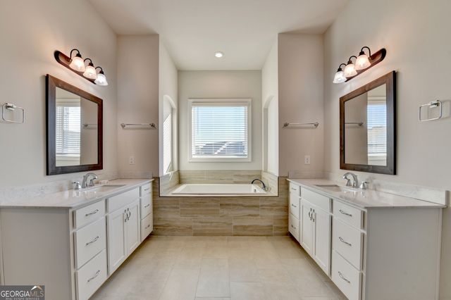 1055 Poppy Pointe, Alpharetta, GA 30004