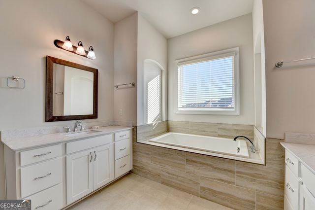 1055 Poppy Pointe, Alpharetta, GA 30004