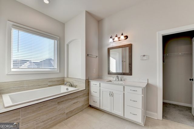 1055 Poppy Pointe, Alpharetta, GA 30004