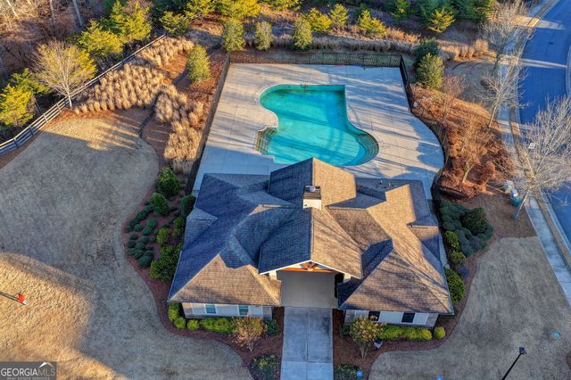 1055 Poppy Pointe, Alpharetta, GA 30004