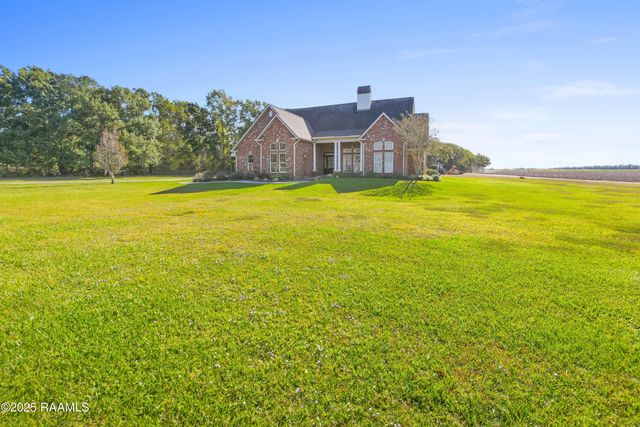 10219 Jefferson Island Road, New Iberia, LA 70560