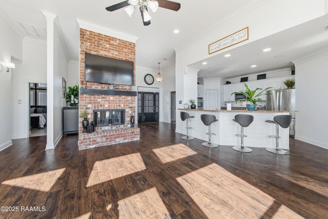 10219 Jefferson Island Road, New Iberia, LA 70560