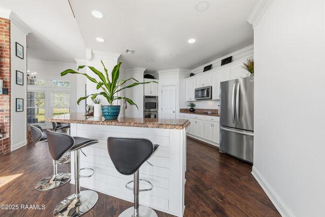 10219 Jefferson Island Road, New Iberia, LA 70560