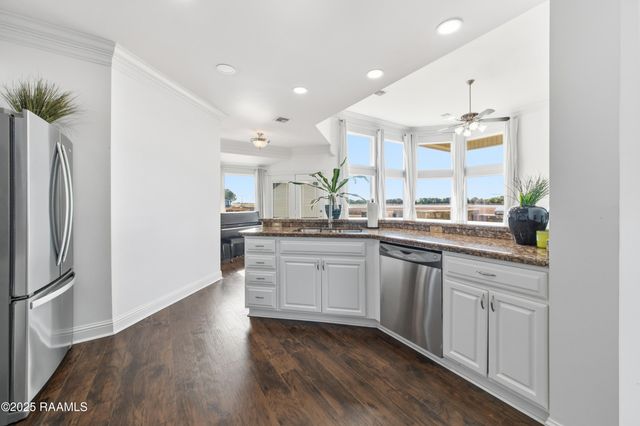 10219 Jefferson Island Road, New Iberia, LA 70560