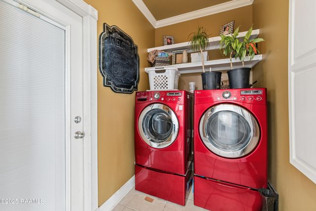 10219 Jefferson Island Road, New Iberia, LA 70560