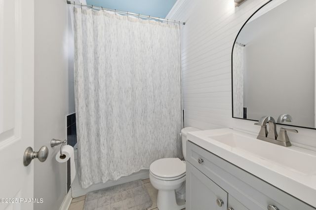 10219 Jefferson Island Road, New Iberia, LA 70560