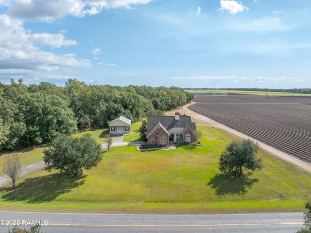 10219 Jefferson Island Road, New Iberia, LA 70560