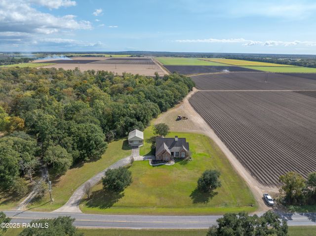 10219 Jefferson Island Road, New Iberia, LA 70560