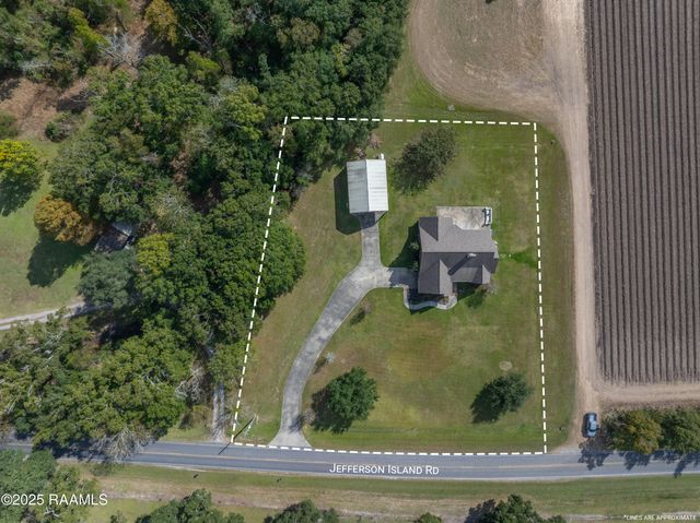 10219 Jefferson Island Road, New Iberia, LA 70560