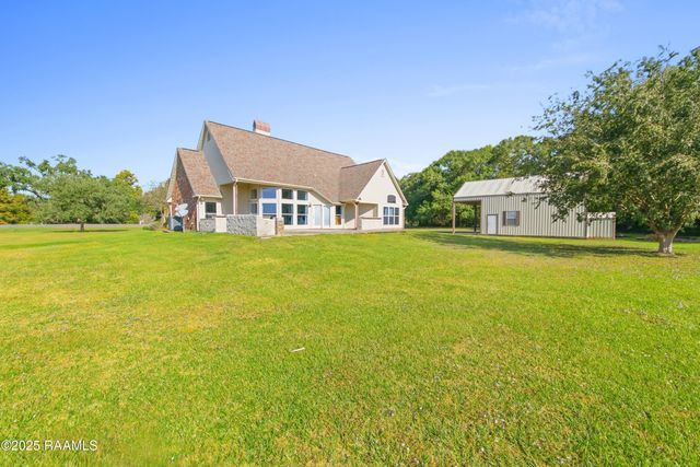 10219 Jefferson Island Road, New Iberia, LA 70560