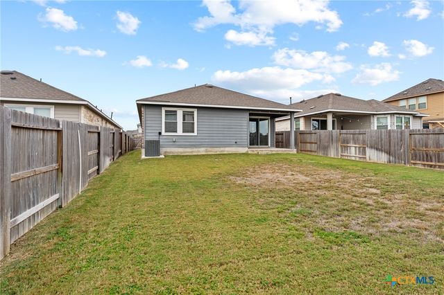 448 Chaste Tree Drive, San Marcos, TX 78666