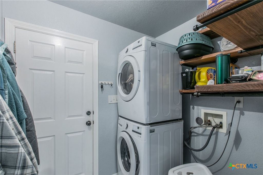 Image 20 of property listing at 1501 Loving Trail, Belton, TX 76513