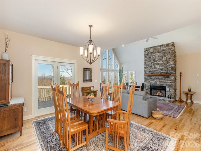 402 Claremont Drive, Flat Rock, NC 28731