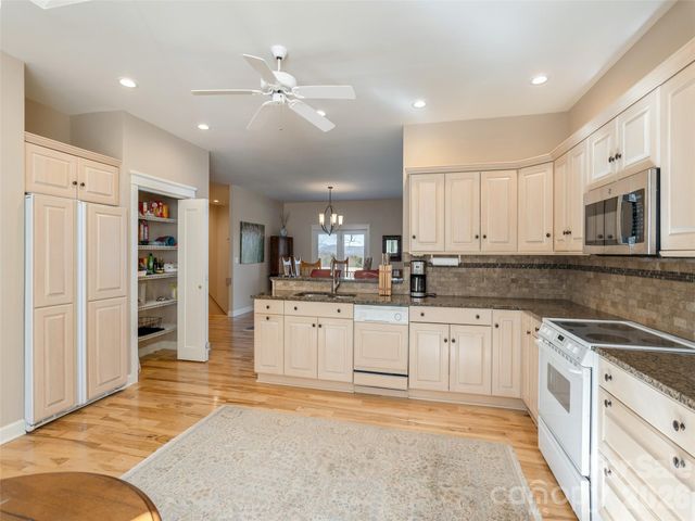 402 Claremont Drive, Flat Rock, NC 28731