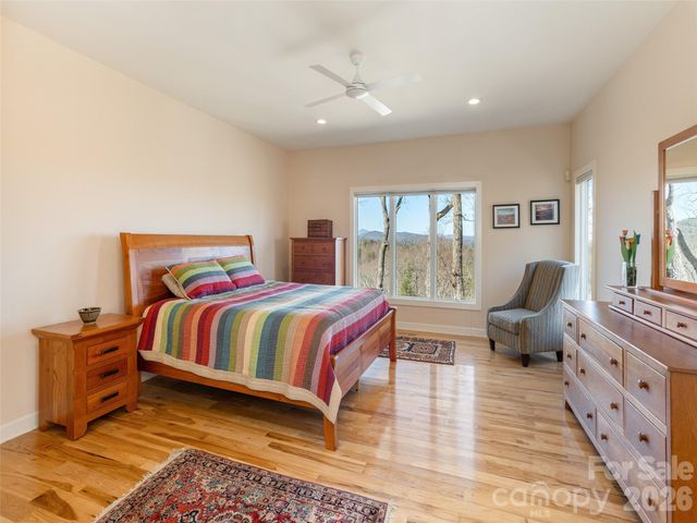 402 Claremont Drive, Flat Rock, NC 28731