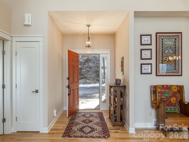 402 Claremont Drive, Flat Rock, NC 28731