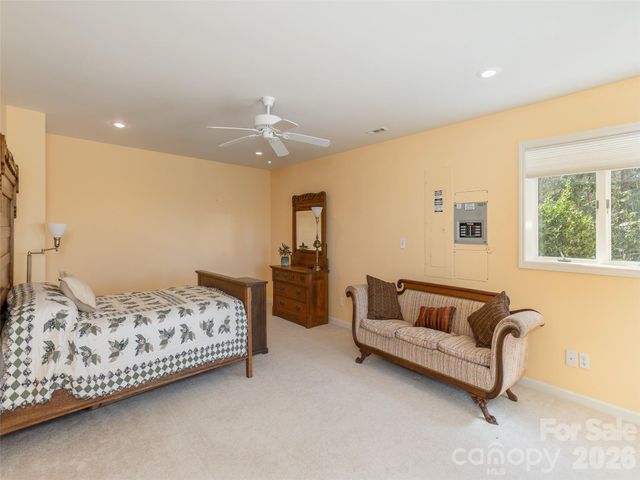 402 Claremont Drive, Flat Rock, NC 28731