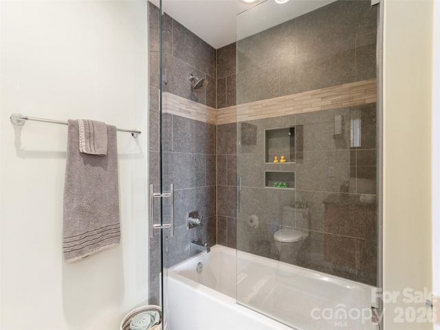 402 Claremont Drive, Flat Rock, NC 28731