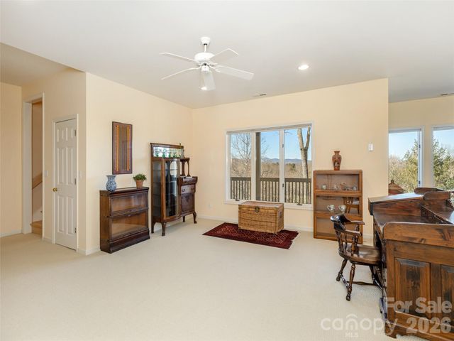 402 Claremont Drive, Flat Rock, NC 28731