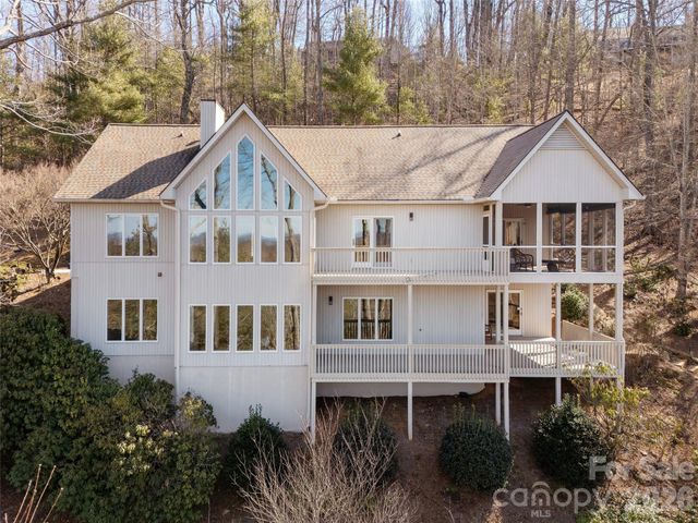 402 Claremont Drive, Flat Rock, NC 28731