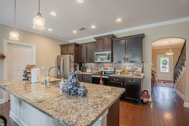 1869 Basilica Court, Hixson, TN 37343