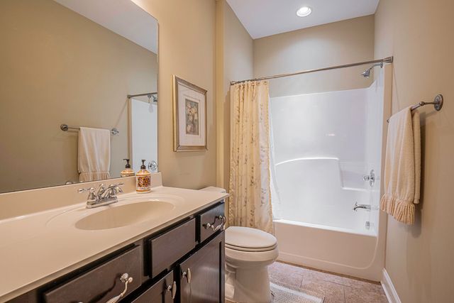 1869 Basilica Court, Hixson, TN 37343