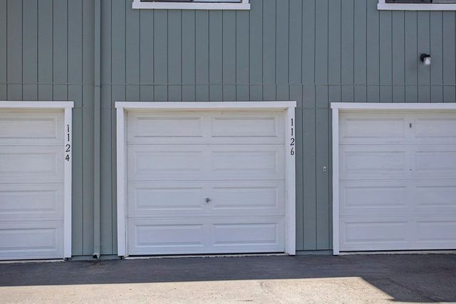 1126 Maywood Ln, Martinez, CA 94553