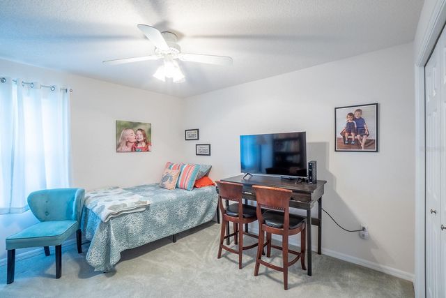 18 WESTROCK LANE, Palm Coast, FL 32164