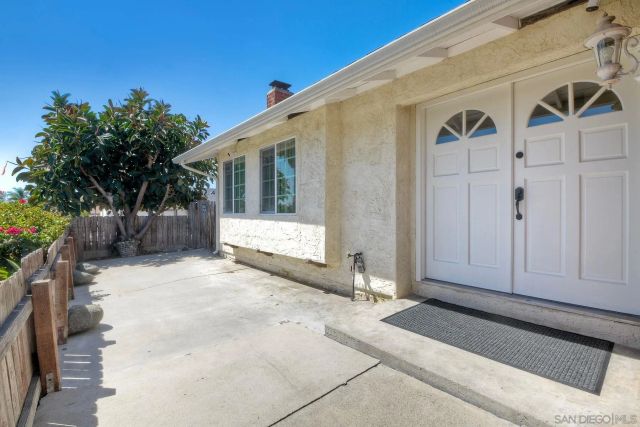 750 Melrose Pl, Vista, CA 92083