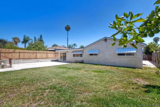 750 Melrose Pl, Vista, CA 92083