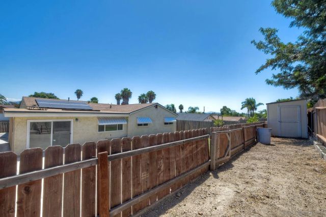 750 Melrose Pl, Vista, CA 92083