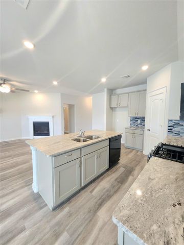 6120 Fall Creek Lane, Fort Worth, TX 76123