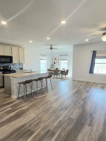 6120 Fall Creek Lane, Fort Worth, TX 76123