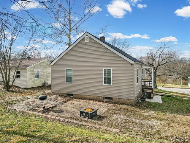 319 N Washington Street, De Soto, MO 63020