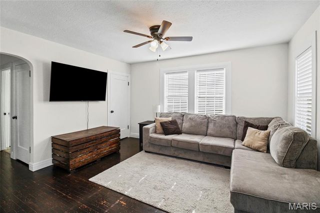 319 N Washington Street, De Soto, MO 63020