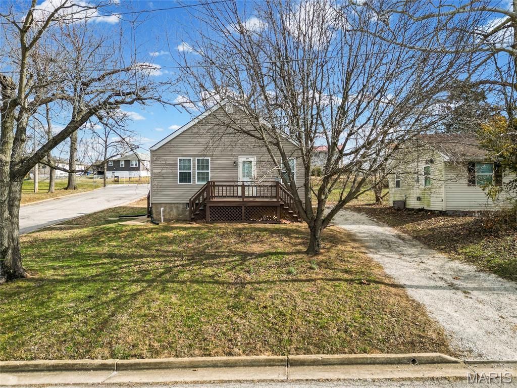 319 N Washington Street, De Soto, MO 63020