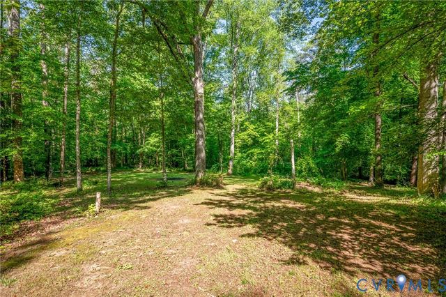 18287 Shiloh Church Rd, Hanover, VA 23015