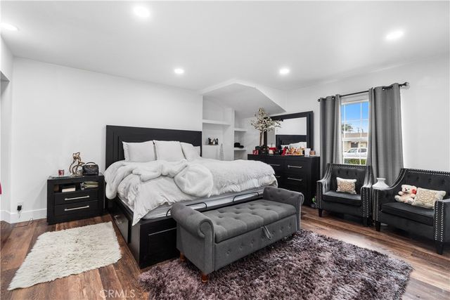 9287 Muller, Downey, CA 90241