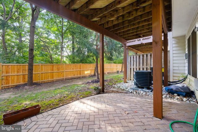 116 HERNDON MILL CIR, Herndon, VA 20170