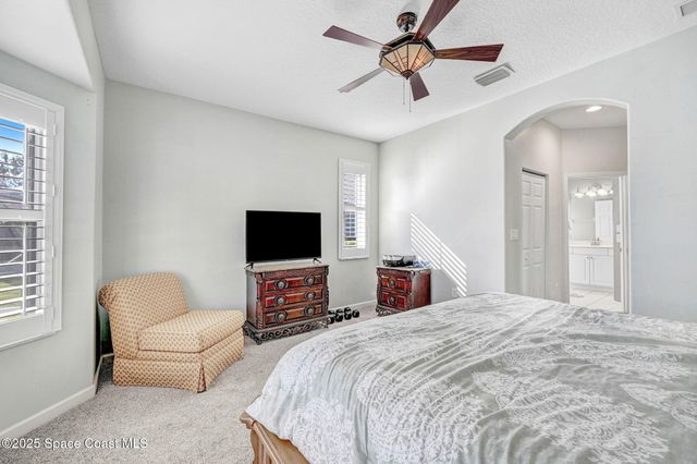 348 Gardendale Circle SE, Palm Bay, FL 32909