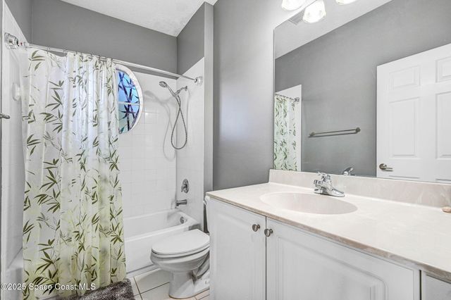 348 Gardendale Circle SE, Palm Bay, FL 32909