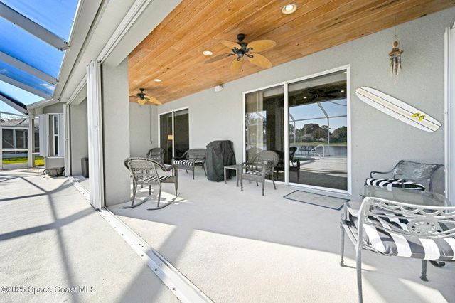 348 Gardendale Circle SE, Palm Bay, FL 32909