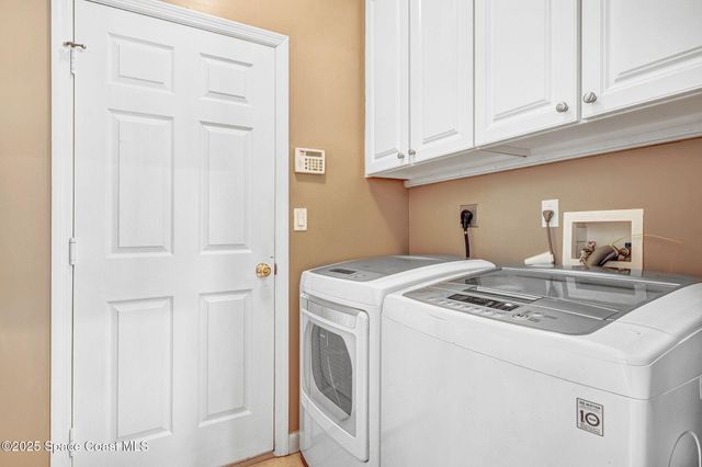 348 Gardendale Circle SE, Palm Bay, FL 32909