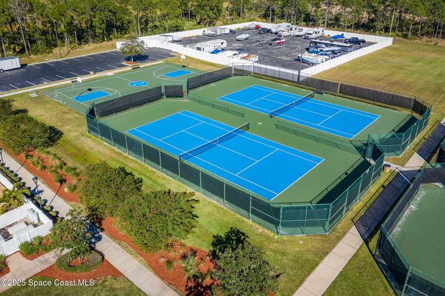 348 Gardendale Circle SE, Palm Bay, FL 32909