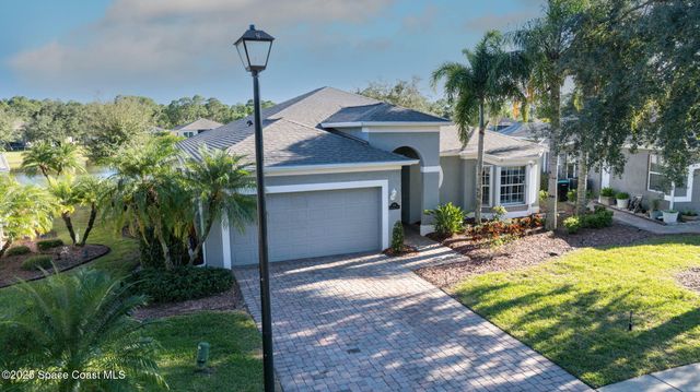 348 Gardendale Circle SE, Palm Bay, FL 32909