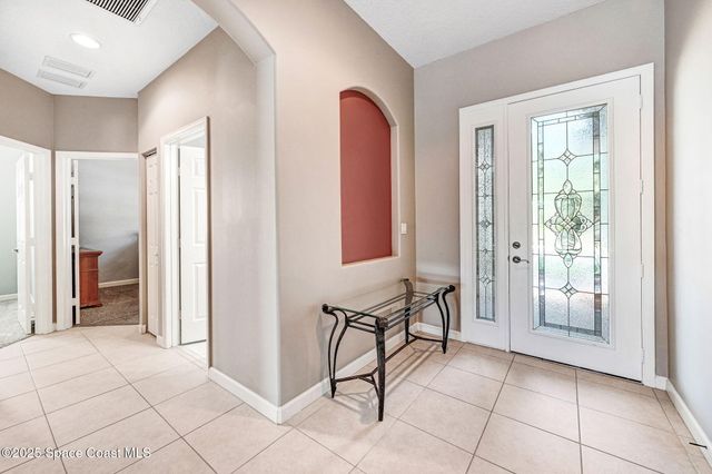 348 Gardendale Circle SE, Palm Bay, FL 32909