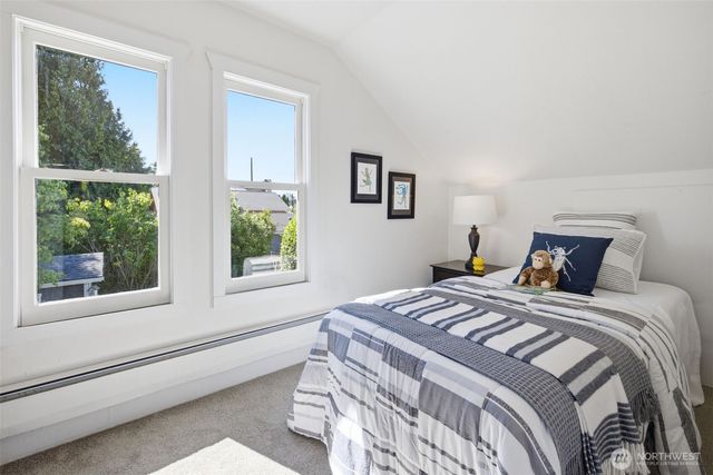 10209 64th Avenue S, Seattle, WA 98178